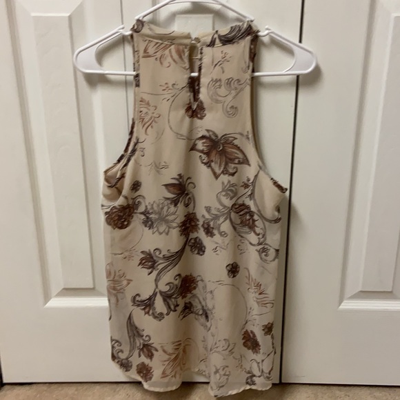 Maurices small floral sheer, lined sleeveless top - Picture 2 of 10